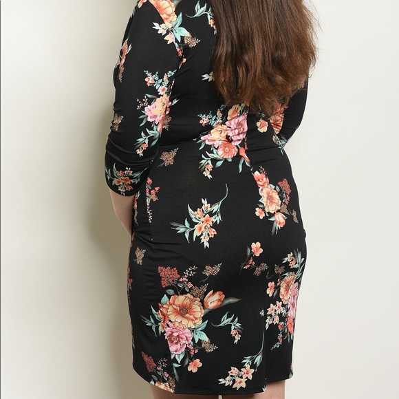 Plus Size Black Floral Dress - Picture 2 of 2